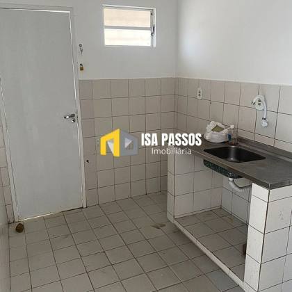 Vendo Casa no Bairro Aruana (AT 180M² e AC 60,88m²)