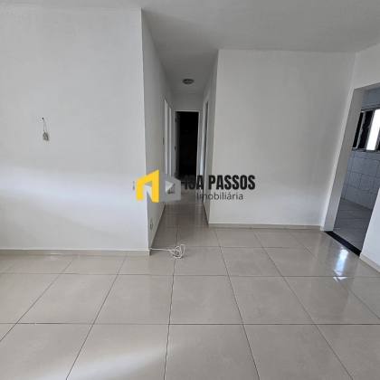 Apartamento Amplo no Condomínio JARDIM DAS ACÁCIA  (Bairro Ponto Novo)
