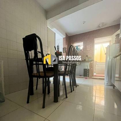 Casa Aconchegante com 200M² no Bairro Aeroporto e com Ponto Comercial