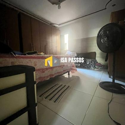 Casa Aconchegante com 200M² no Bairro Aeroporto e com Ponto Comercial