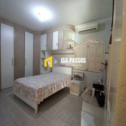 Casa aconchegante, espaçosa e toda lajeada no Santa Lúcia