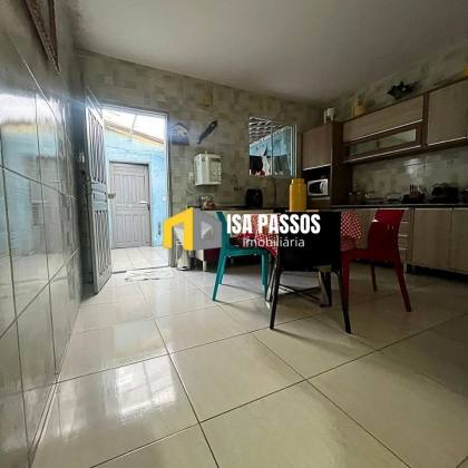 Casa com 2 pavimentos independentes, cômodos amplos e espaçosos no Bairro Siqueira Campos