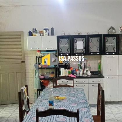 Casa com 2 Pavimentos no Bairro Eduardo Gomes (São Cristovão)