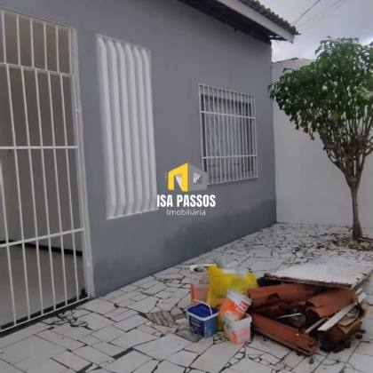 Casa (RÉCEM REFORMADA) no Bairro Aeroporto