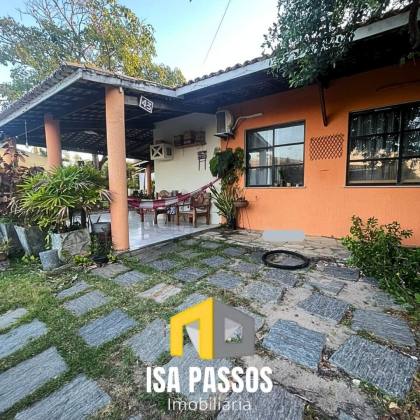 Casa Lajeada e Espaçosa com AC 100M²/At 295M² no Condomínio SAN DIEGO na Aruana!