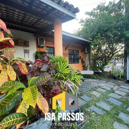 Casa Lajeada e Espaçosa com AC 100M²/At 295M² no Condomínio SAN DIEGO na Aruana!