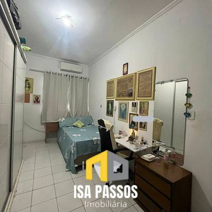 Casa Lajeada e Espaçosa com AC 100M²/At 295M² no Condomínio SAN DIEGO na Aruana!