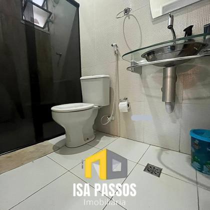 Casa Lajeada e Espaçosa com AC 100M²/At 295M² no Condomínio SAN DIEGO na Aruana!