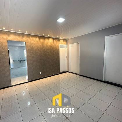 CASA COM 135M² NO CONJUNTO ALBANO FRANCO – RECÉM REFORMADA E DESOCUPADA!