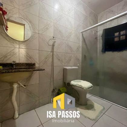 VENDO EXCELENTE Casa Ampla (Terreno 240M²) no BAIRRO ATALAIA (3 Minutos da Praia)