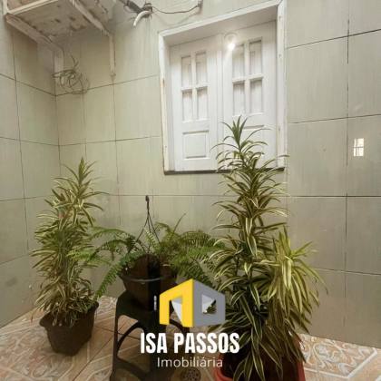 VENDO EXCELENTE Casa Ampla (Terreno 240M²) no BAIRRO ATALAIA (3 Minutos da Praia)