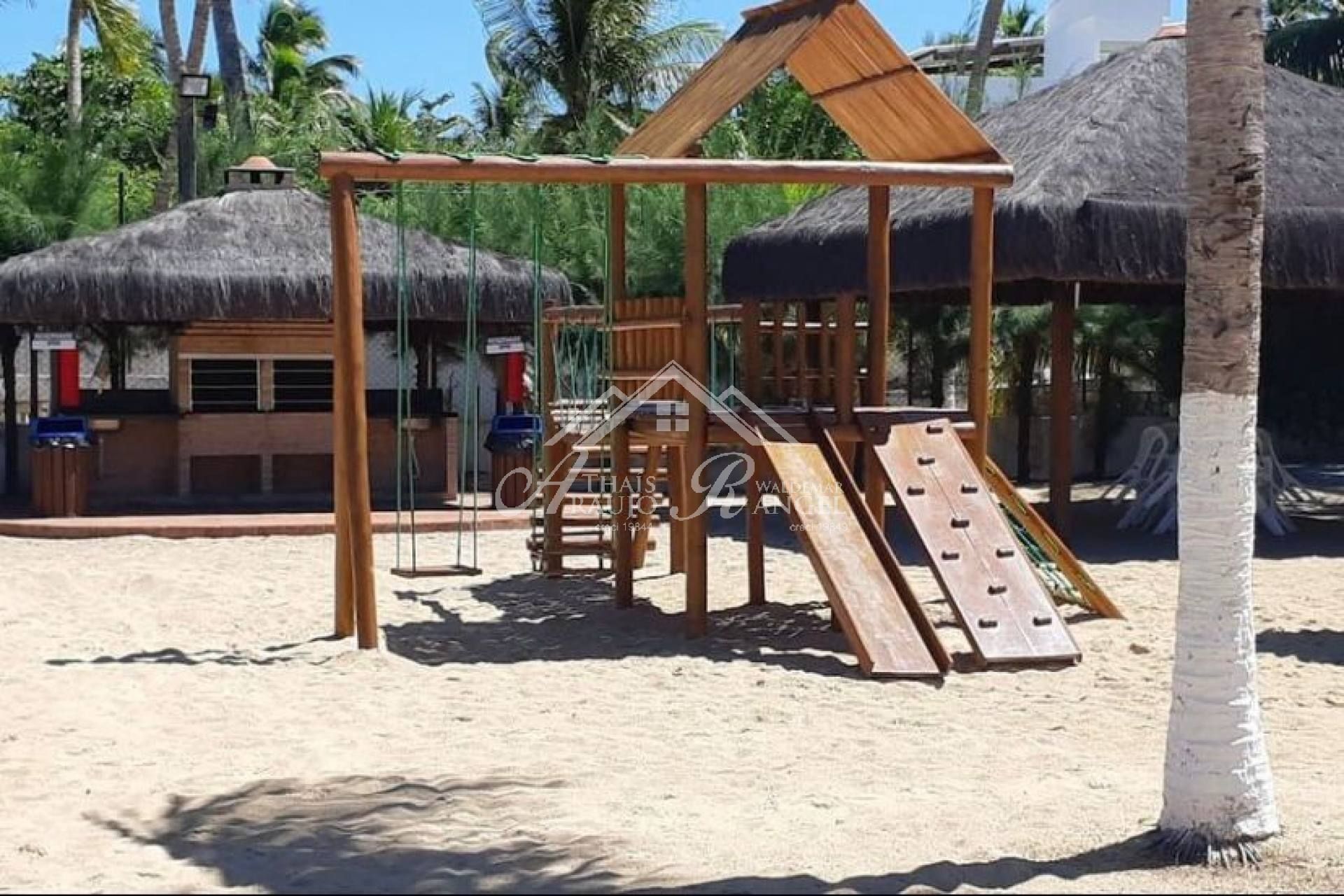 VENDO CASA NO CONDOMÍNIO PORTO ATHENAS EM CONDOMÍNIO FECHADO EM MARIA FARINHA/PE