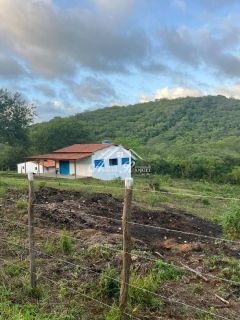 VENDO PROPRIEDADE NA PE-078 MUNICÍPIO DE GRAVATÁ-PE