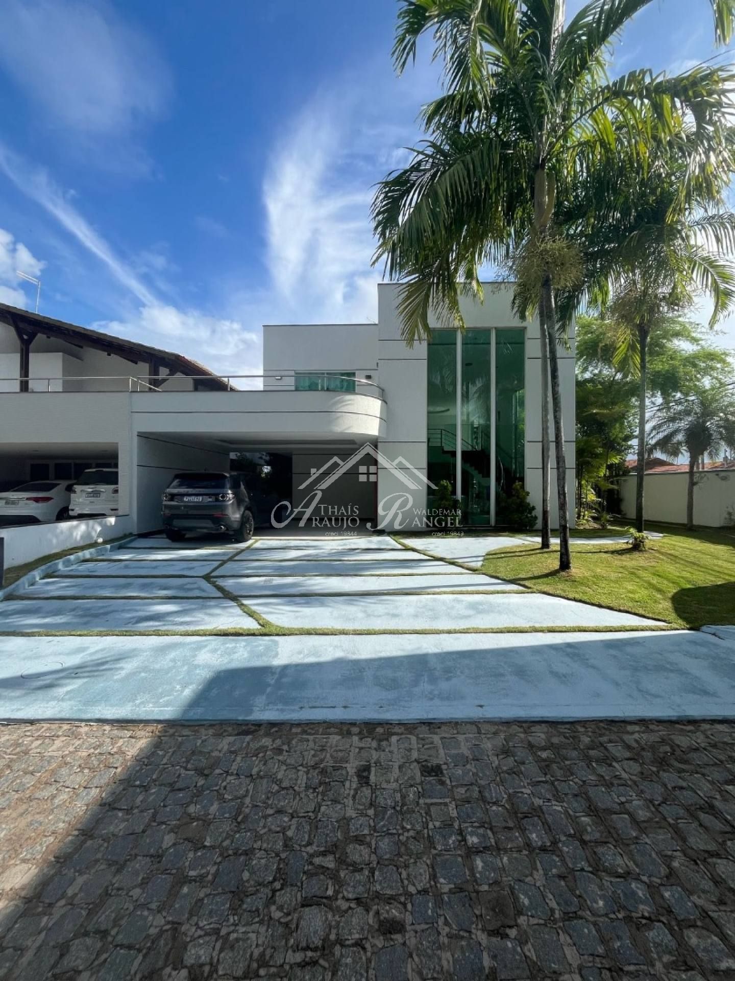 LOCAÇÃO CASA EM CONDOMÍNIO DE ALTO PADRÃO MF/PE