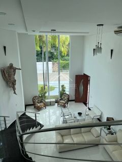 LOCAÇÃO CASA EM CONDOMÍNIO DE ALTO PADRÃO MF/PE