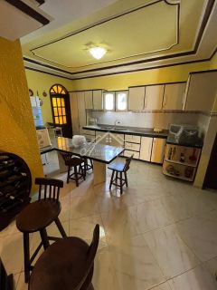 EMPREENDIMENTO COM SETE CASAS PARA VENDA