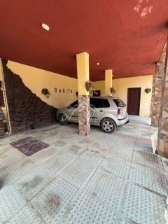 EMPREENDIMENTO COM SETE CASAS PARA VENDA