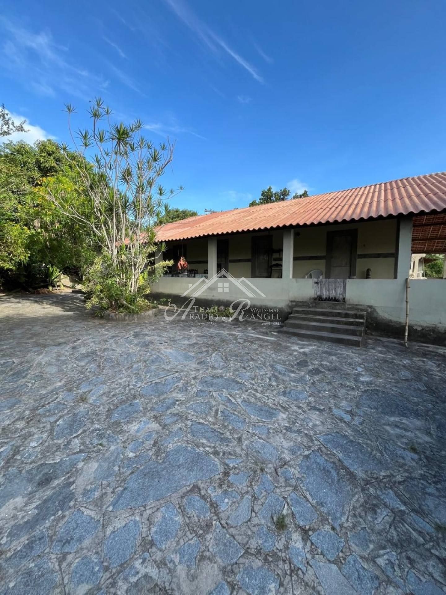 VENDO GRANJA EM GRAVATÁ/PE