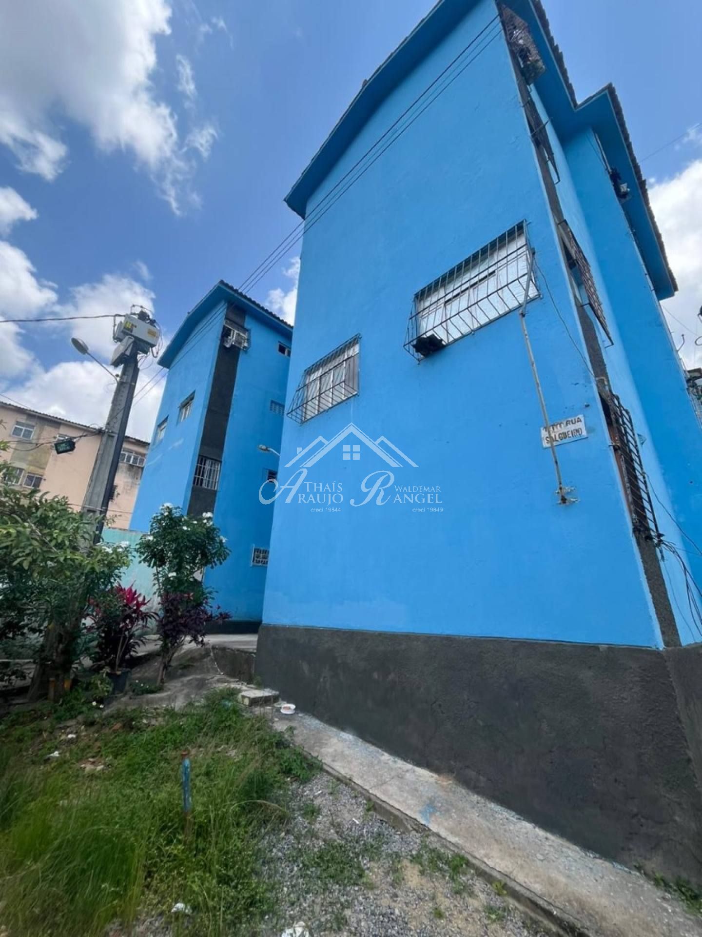 VENDO APARTAMENTO EM ARTHUR LUNDRENG II