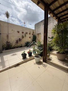 VENDO CASA PRÓXIMO A AV. BARAO DE SOUZA LEÃO/PE