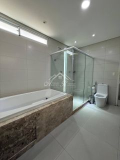 VENDO CASA PRÓXIMO A AV. BARAO DE SOUZA LEÃO/PE