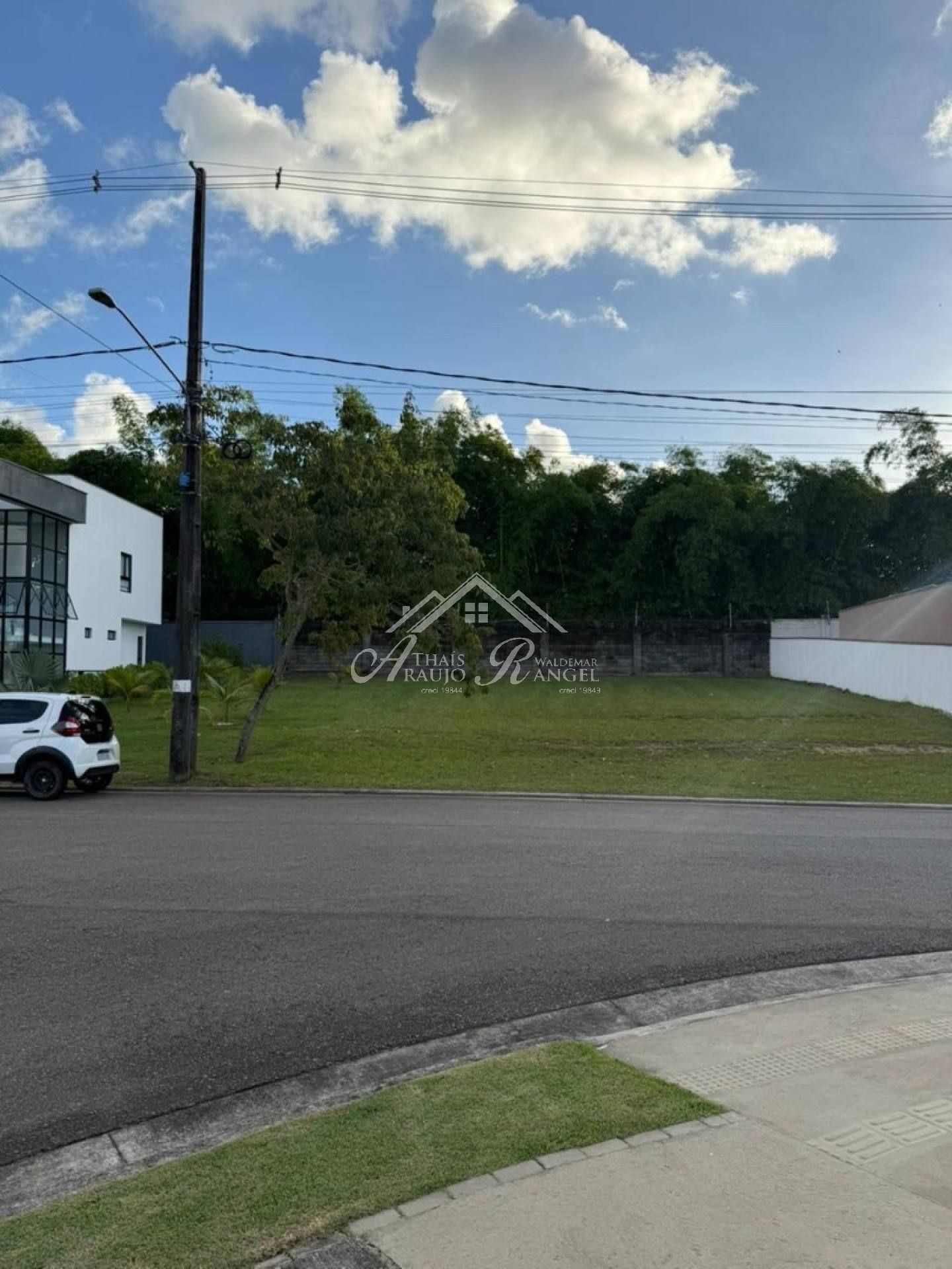 VENDO LOTE EM CONDOMÍNIO ALPHAVILLE FRANCISCO BRENNAND/PE