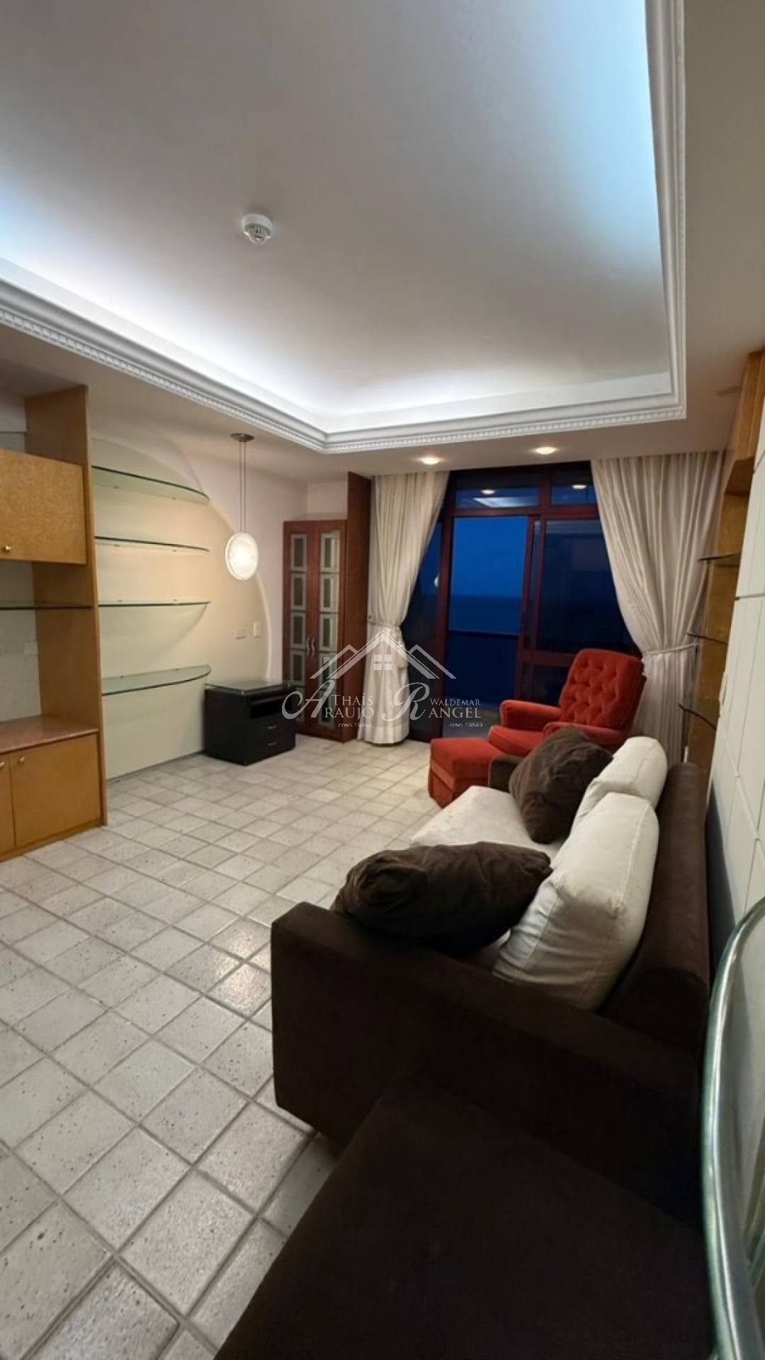VENDO APARTAMENTO FRENTE MAR NO GOLDEN BEACH/PE