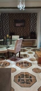 VENDO CASA PORTEIRA FECHADA EM PAU AMARELO/PE