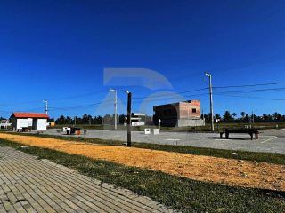 Lote / Terreno de Condomínio Para Vender no bairro Olhos d`Água em Barra Dos Coqueiros