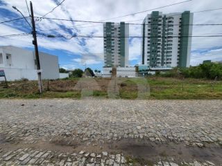 Lote / Terreno de Bairro Para Vender no bairro Atalaia em Aracaju