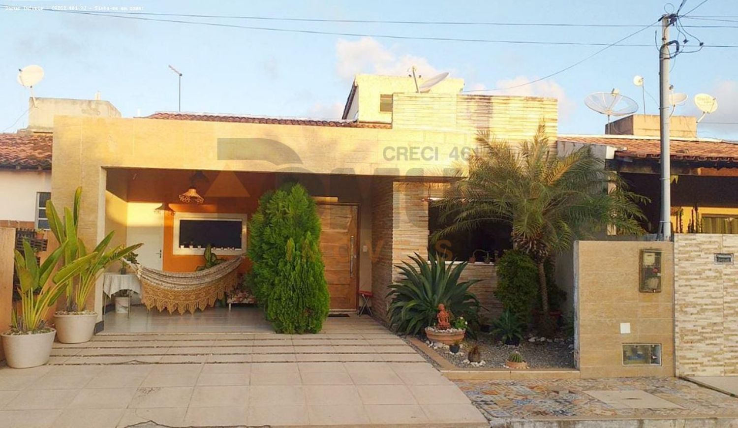 Casa de Condomínio Para Vender com 3 quartos 1 suíte no bairro Olaria em Aracaju