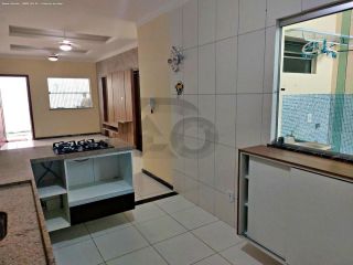 Casa Para Vender com 3 quartos 1 suítes no bairro Atalaia em Aracaju