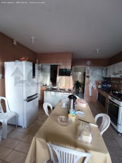 Casa Para Vender com 5 quartos, sendo 2 suítes no bairro São Conrado em Aracaju
