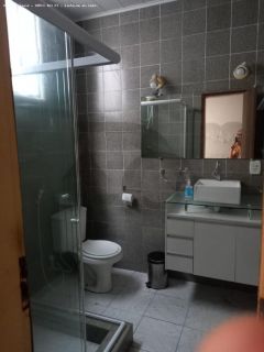Casa Para Vender com 4 quartos, sendo 1 suíte no bairro Luzia em Aracaju