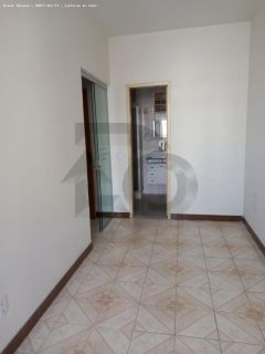 Casa Para Vender com 4 quartos, sendo 1 suíte no bairro Luzia em Aracaju