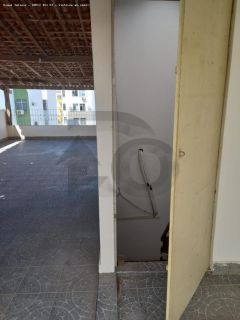 Casa Para Vender com 4 quartos, sendo 1 suíte no bairro Luzia em Aracaju