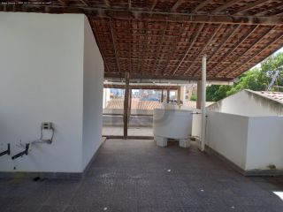 Casa Para Vender com 4 quartos, sendo 1 suíte no bairro Luzia em Aracaju