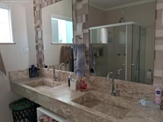 Casa Para Vender (aceita troca) com 3 quartos, sendo 2 suítes no bairro Mosqueiro em Aracaju