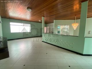 Casa Para Vender com 3 quartos no bairro Farolândia em Aracaju