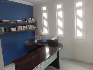 Casa Para Vender com 4 quartos 2 suítes no bairro Luzia em Aracaju