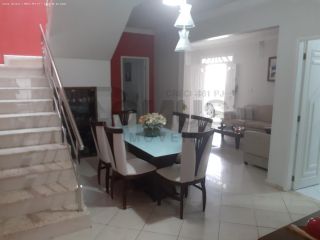 Casa Para Vender com 4 quartos 2 suítes no bairro Luzia em Aracaju