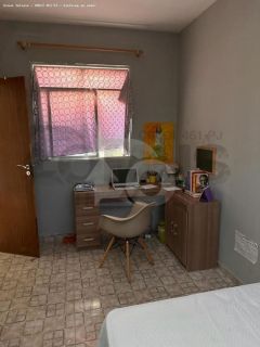 Casa Para Vender com 6 quartos 1 suíte no bairro Ponto Novo em Aracaju