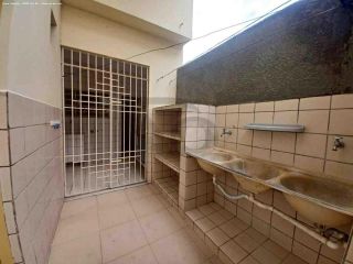 Casa Para Vender com 4 quartos, sendo 1 suíte no bairro Luzia em Aracaju