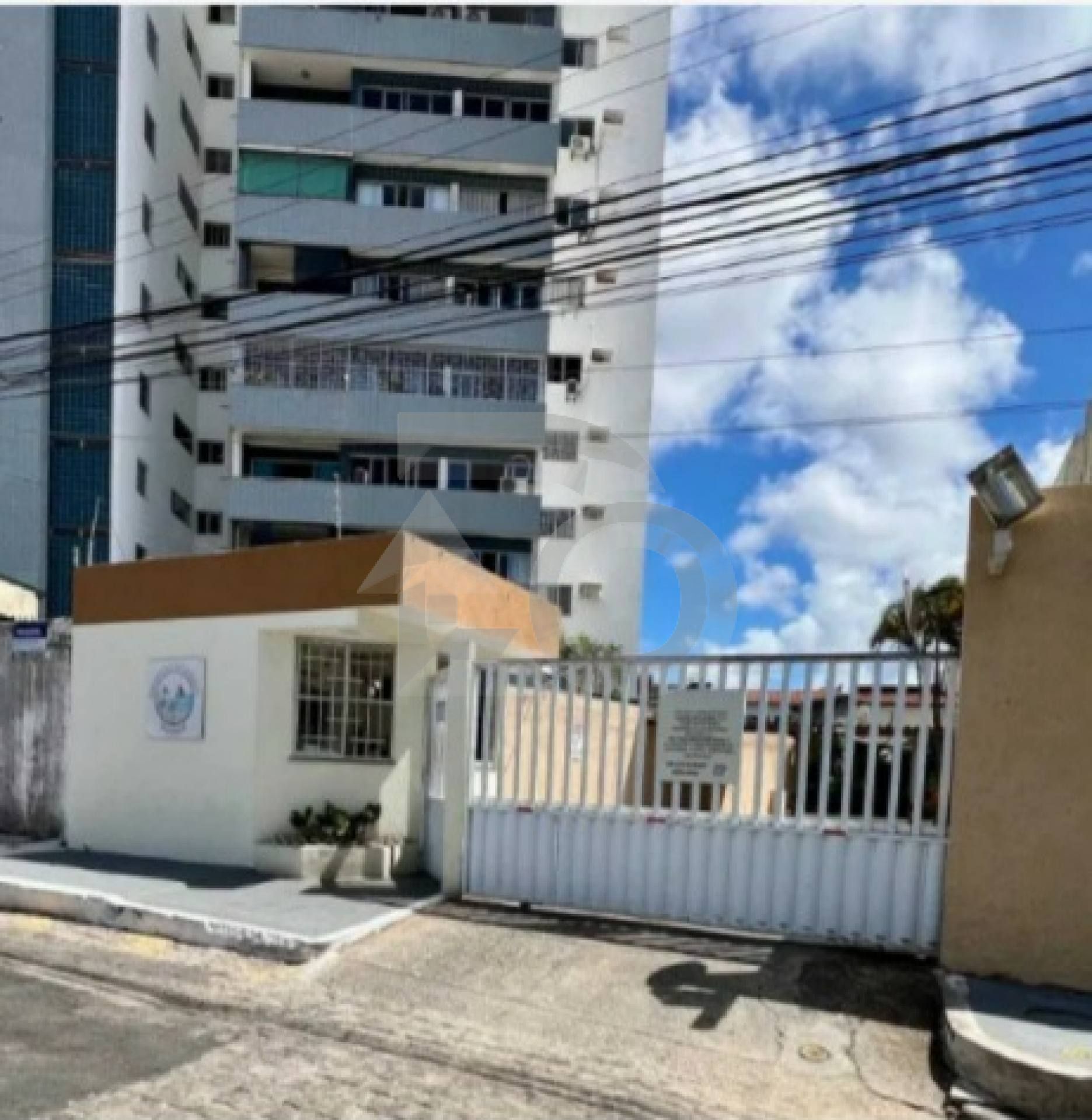 Apartamento Para Vender com 3 quartos 1 suíte no bairro Luzia em Aracaju