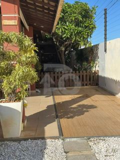 Casa de Condomínio Para Vender com 3 quartos 1 suíte no bairro Aruana em Aracaju