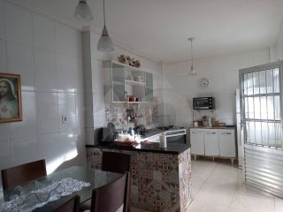 Casa Para Vender com 4 quartos no bairro Coroa do Meio em Aracaju