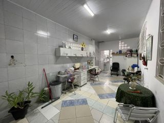 Casa Para Vender com 5 quartos 3 suítes no bairro Grageru em Aracaju