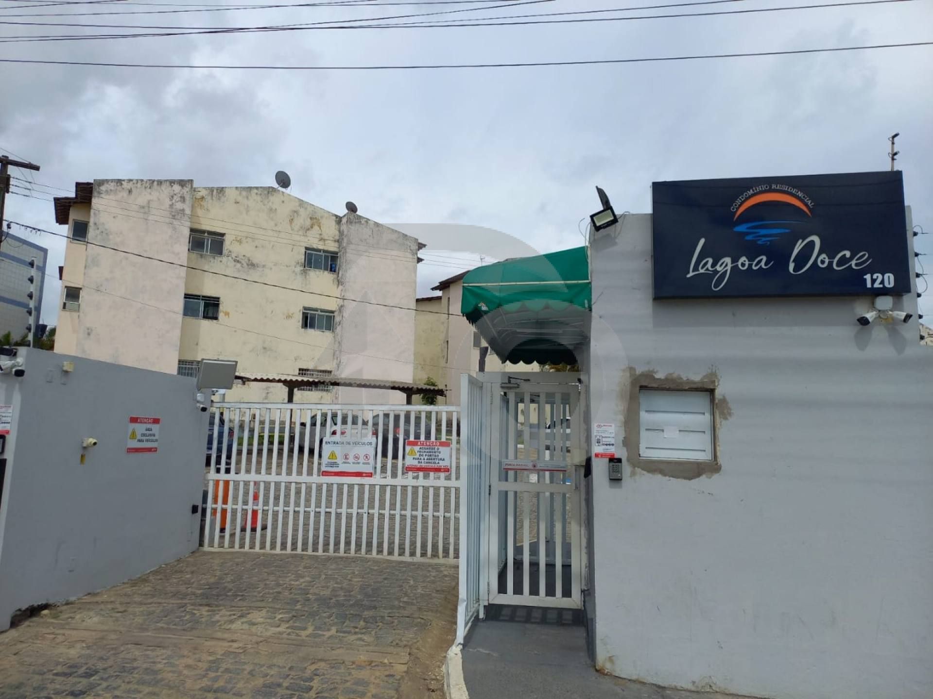 Apartamento Para Vender com 3 quartos no bairro Jabotiana em Aracaju