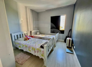 Apartamento Para Vender com 4 quartos 1 suíte no bairro Farolândia em Aracaju