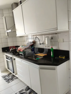 Apartamento Para Vender com 4 quartos 1 suíte no bairro Farolândia em Aracaju